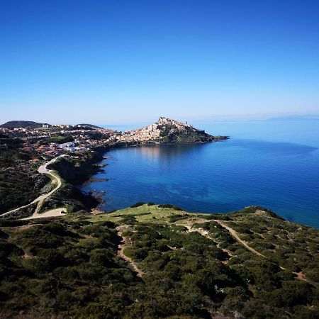 La Tartaruga Spiaggiata - Bilocale Centrale A Pochi Metri Dalla Spiaggia Castelsardo Extérieur photo