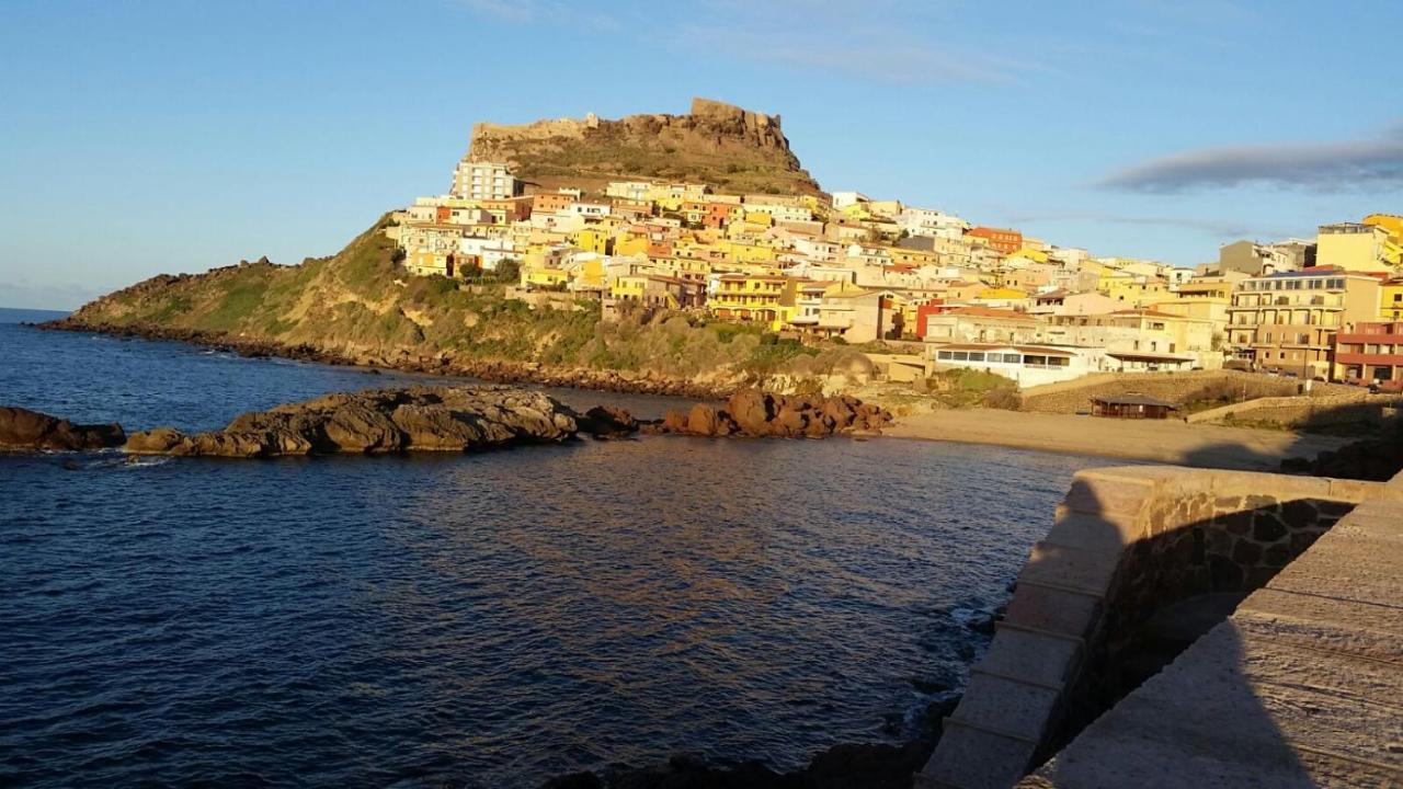 La Tartaruga Spiaggiata - Bilocale Centrale A Pochi Metri Dalla Spiaggia Castelsardo Extérieur photo